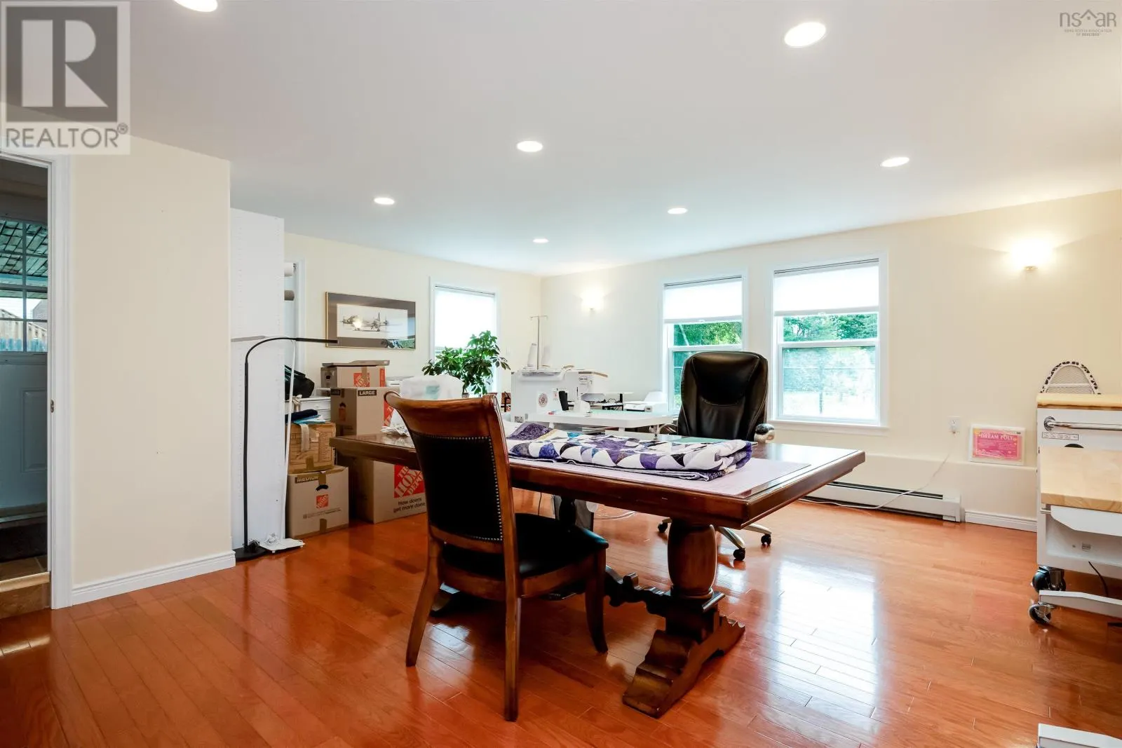 10 Connaught Ave Avenue