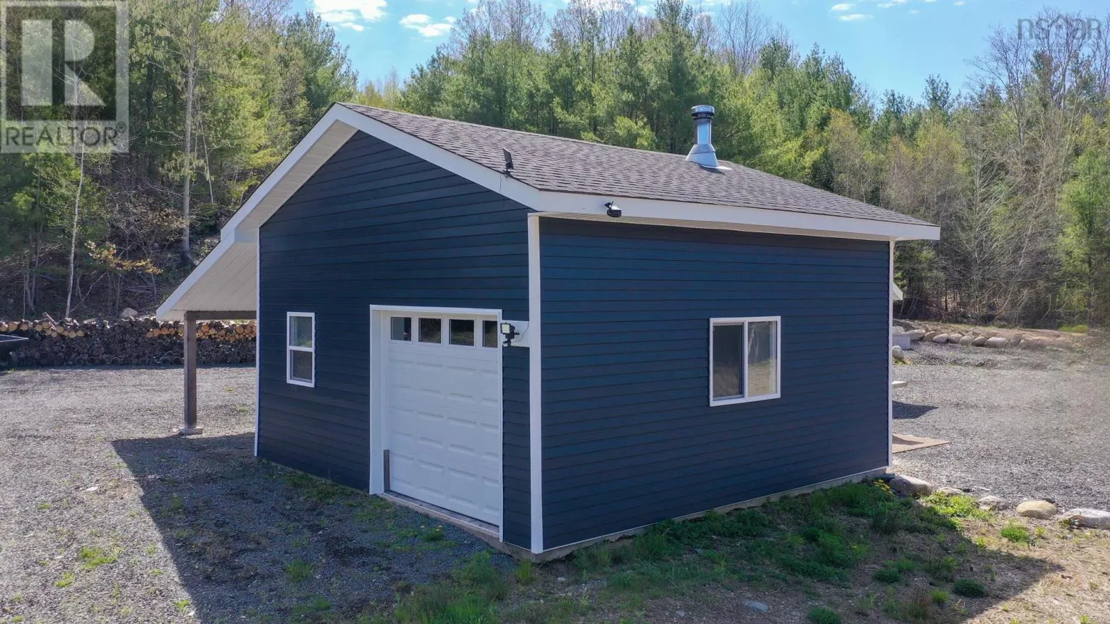 9374 Highway 8