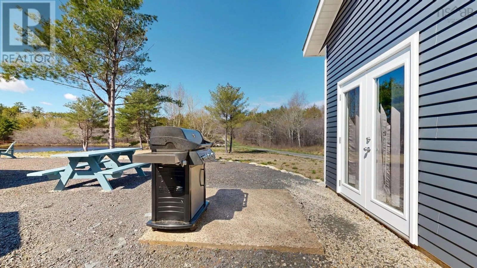 9374 Highway 8