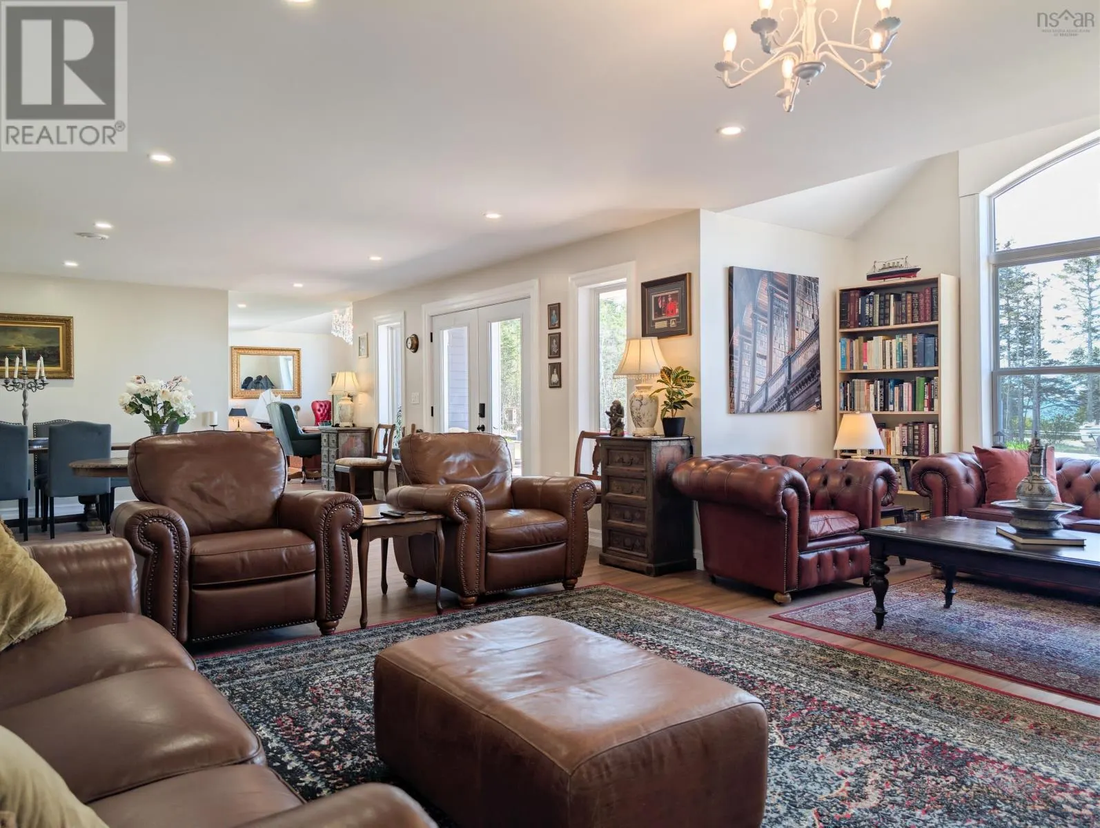 684 Riverside Road