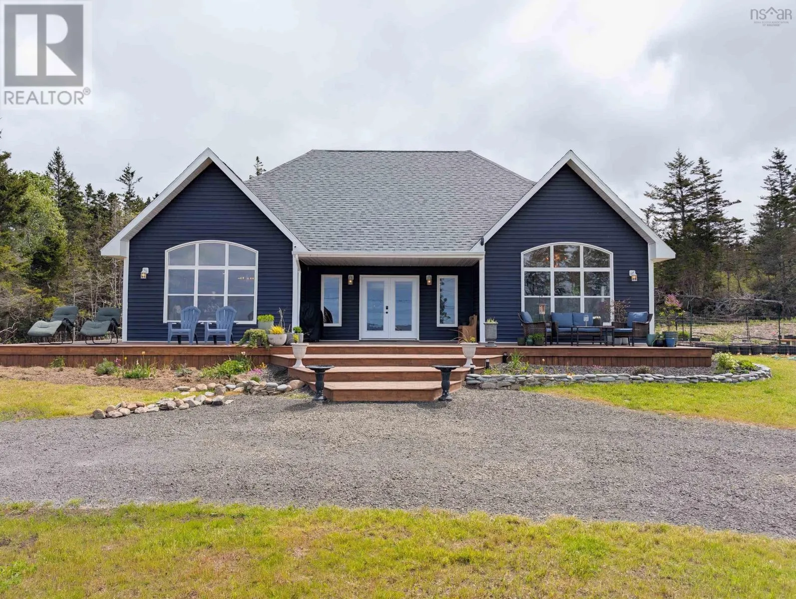 684 Riverside Road