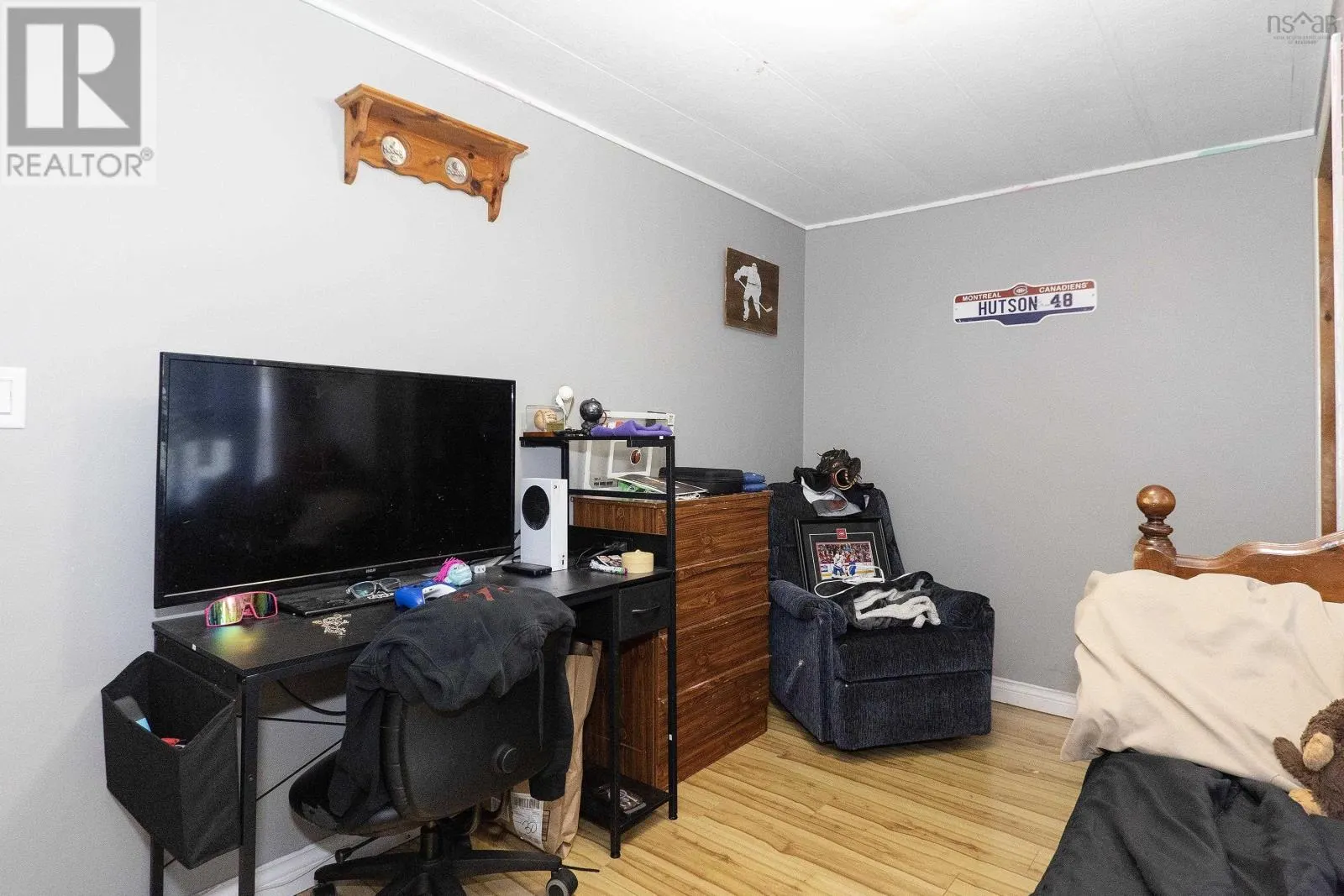 16 Lorne Crescent