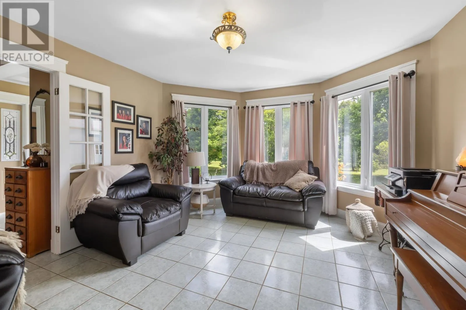 25 Arnolds Lane