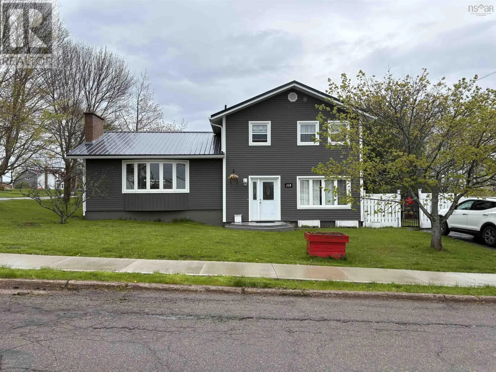 118 MacSween Street