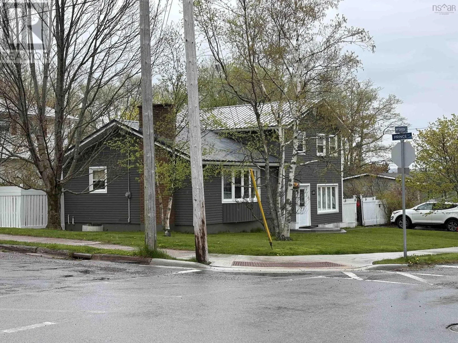 118 MacSween Street