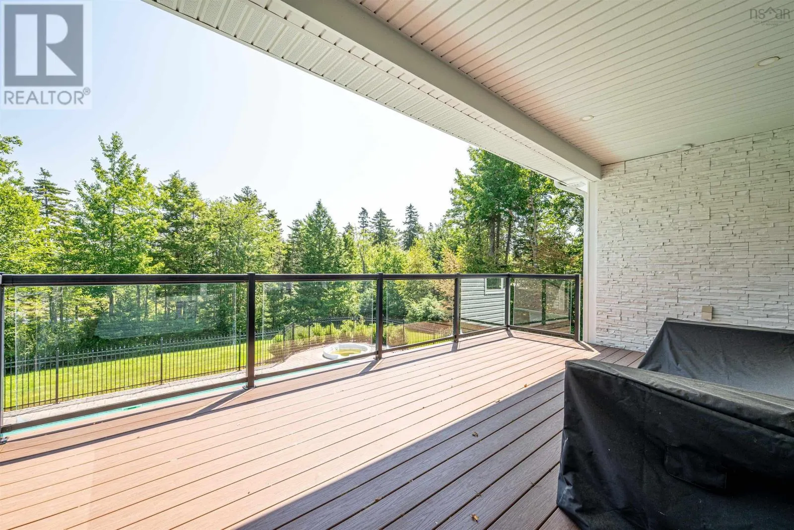 261 Aberdeen Drive