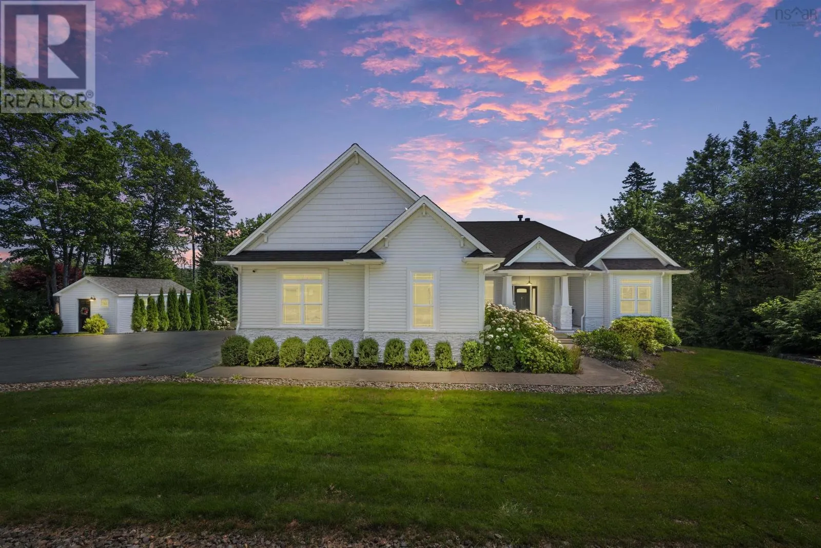 261 Aberdeen Drive