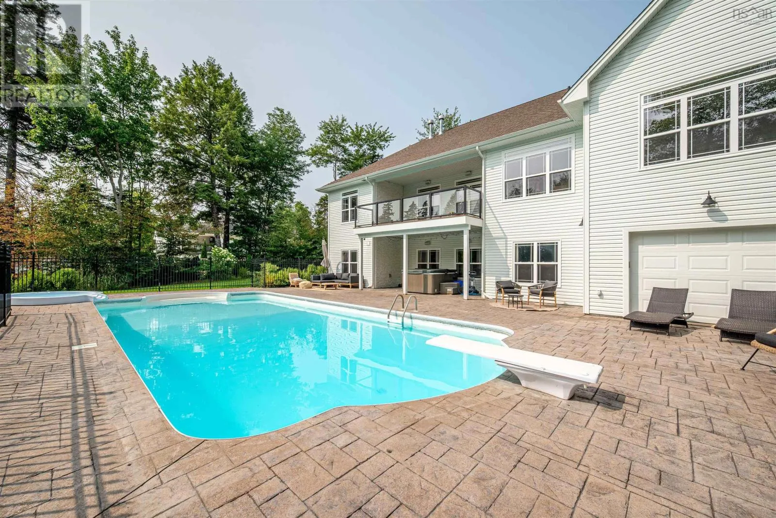 261 Aberdeen Drive