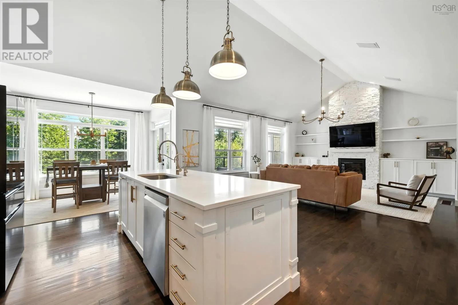261 Aberdeen Drive