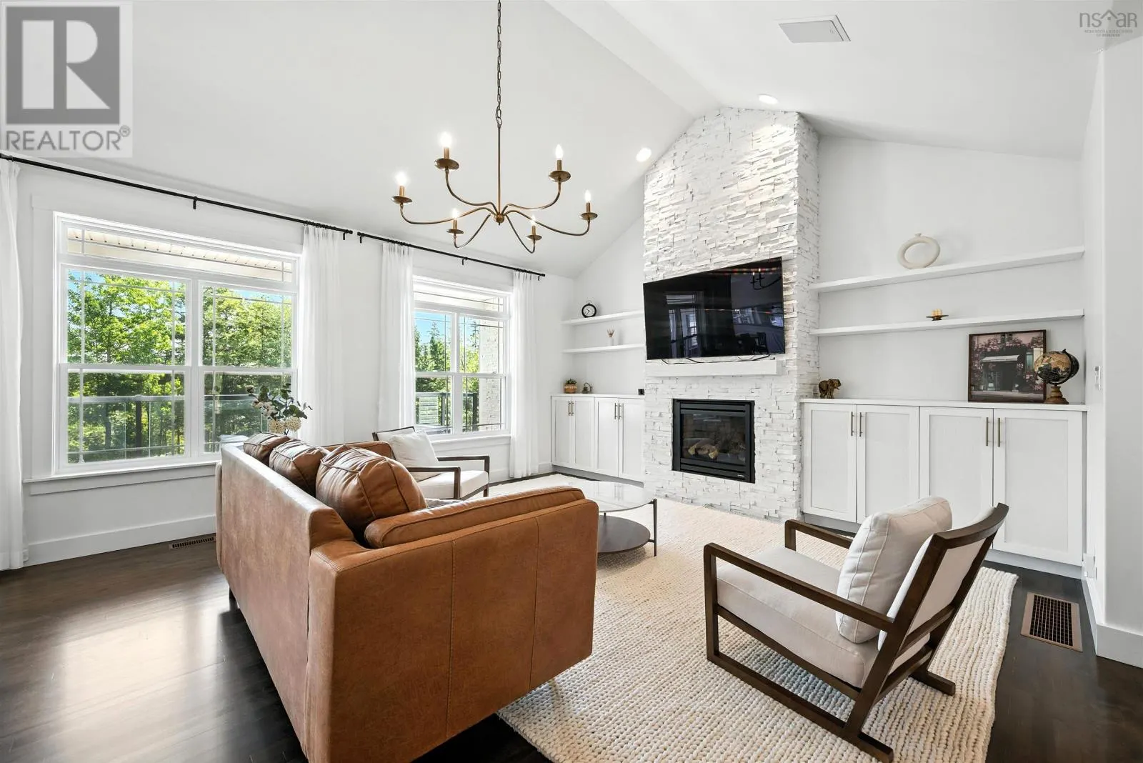 261 Aberdeen Drive