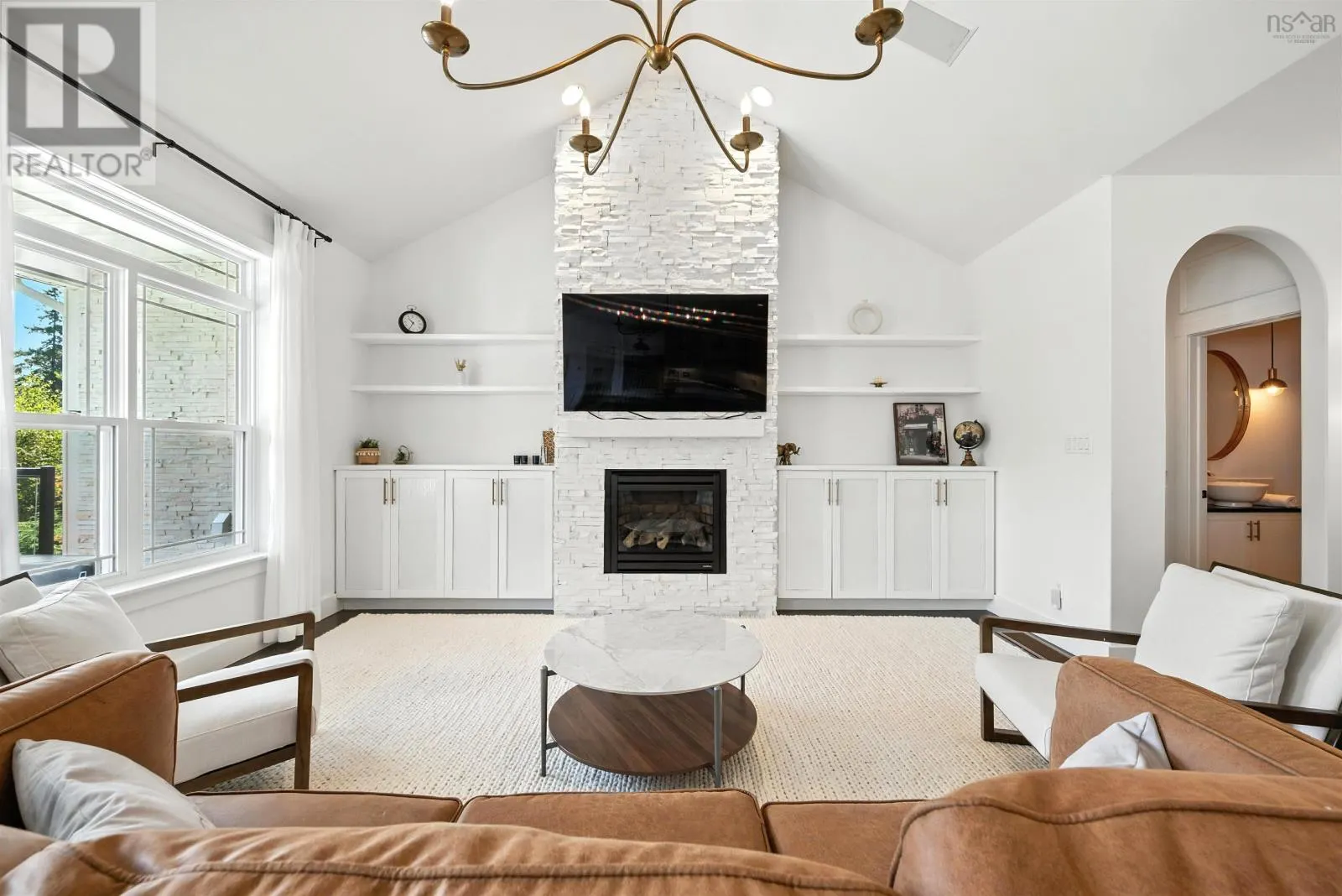 261 Aberdeen Drive
