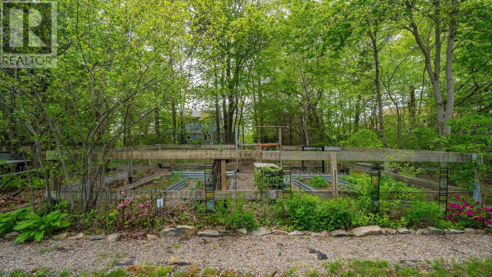 65 Lakehill Drive