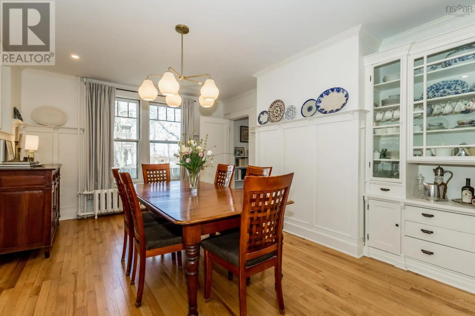 12 Linden Avenue