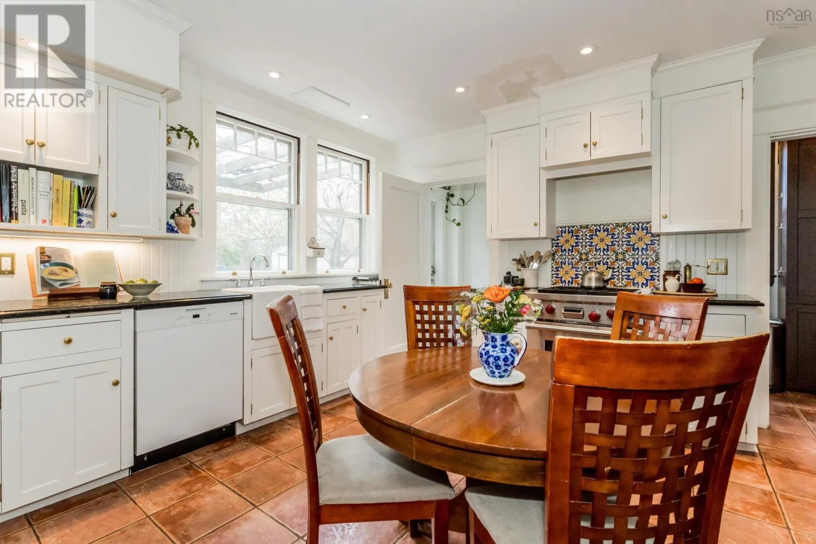 12 Linden Avenue