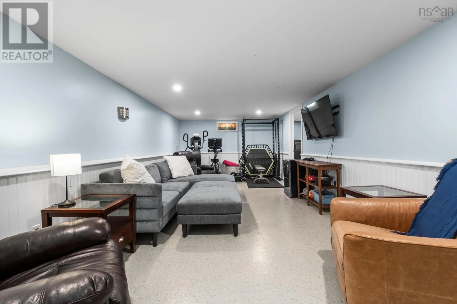 82 Hirtle Drive