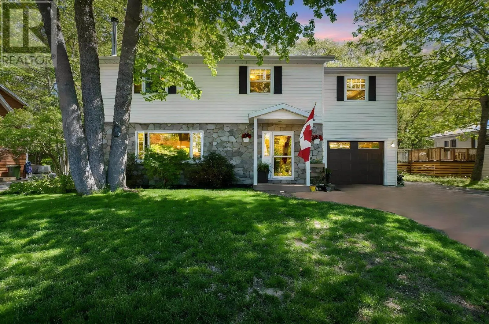 82 Hirtle Drive