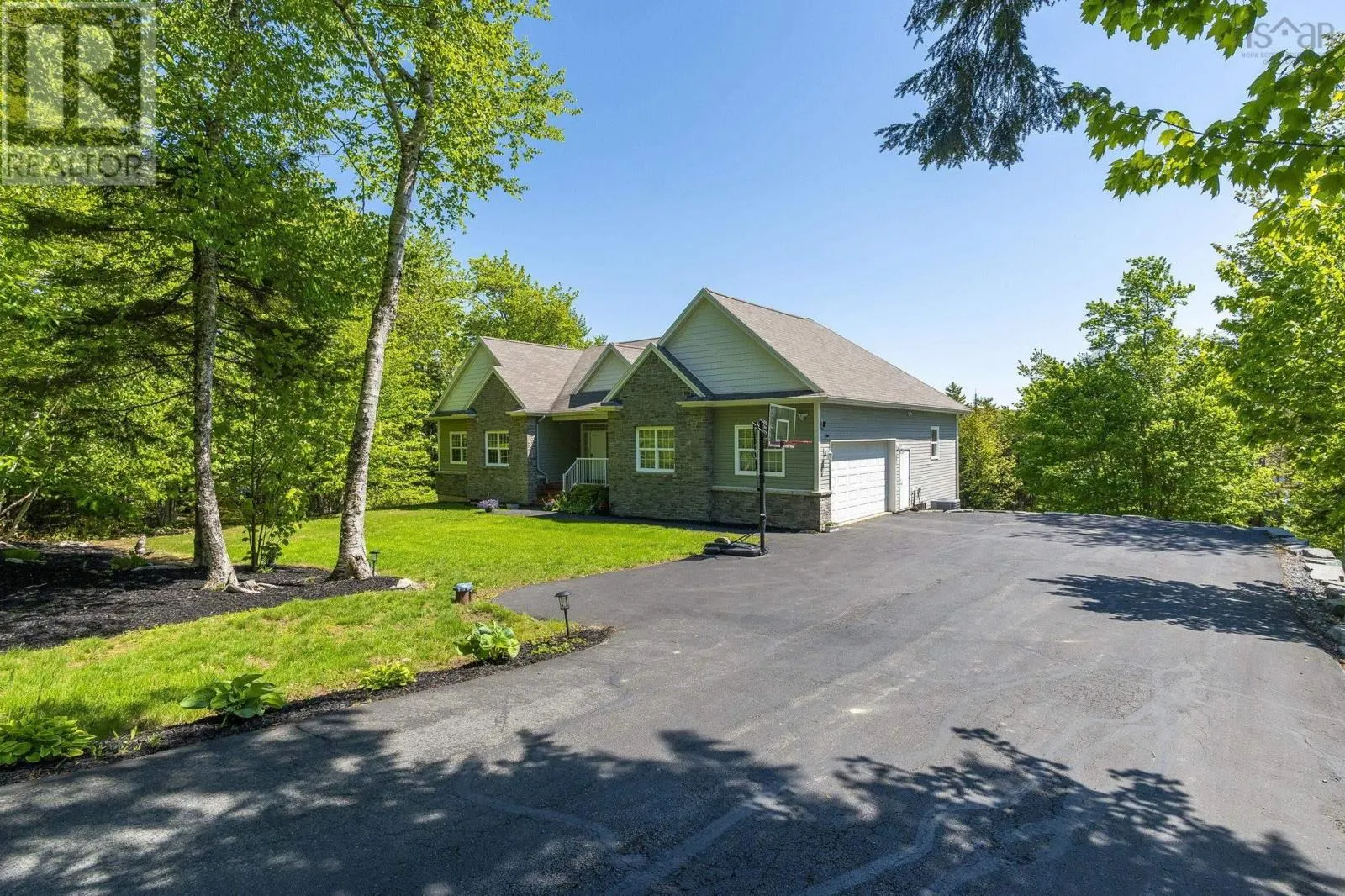 293 Aberdeen Drive