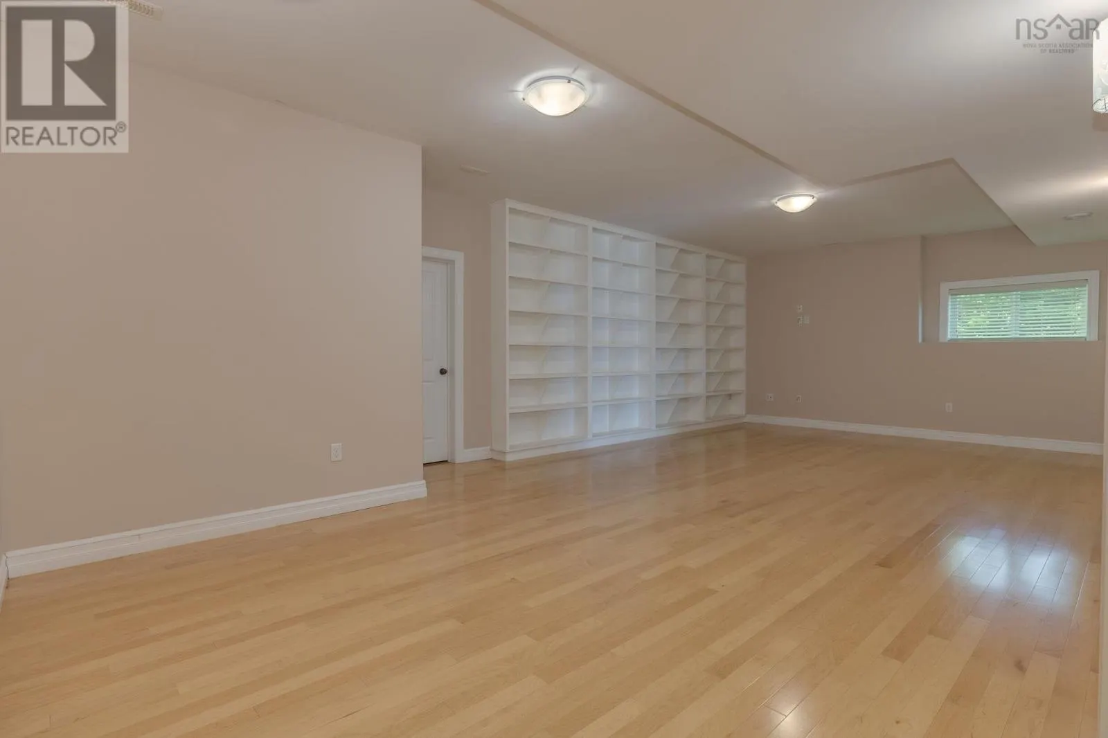 293 Aberdeen Drive