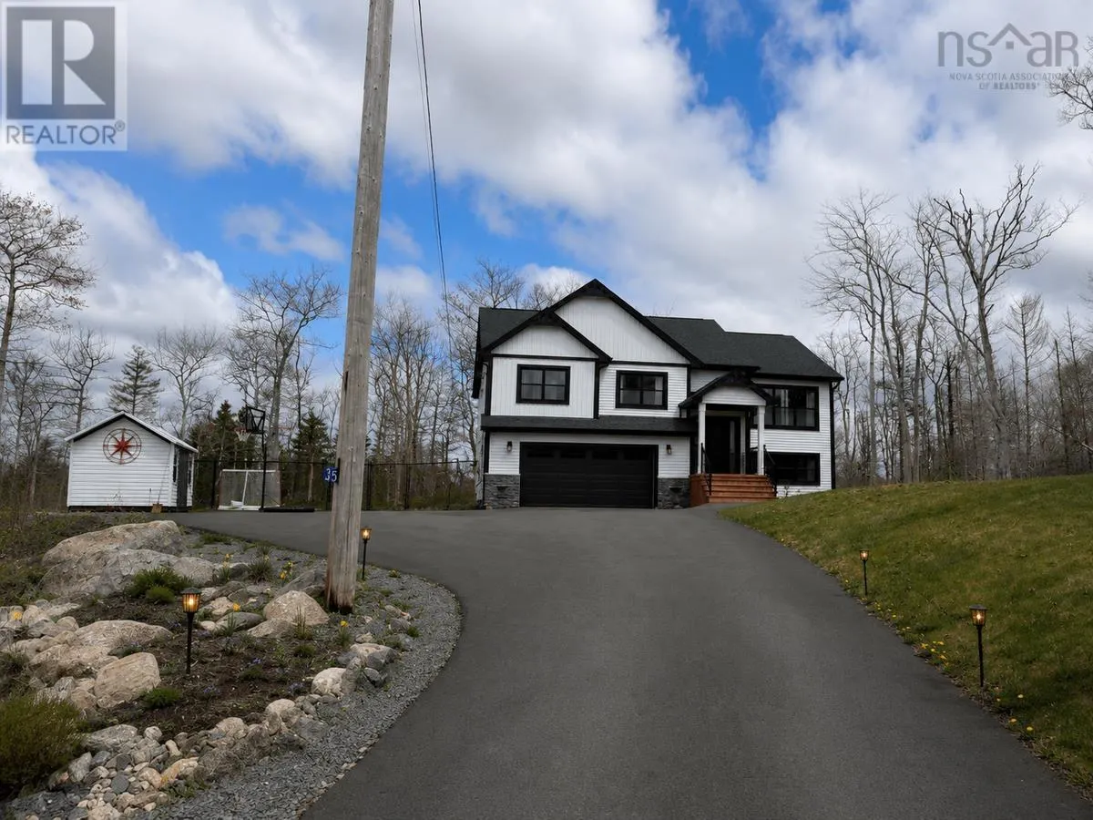 35 Hummingbird Lane