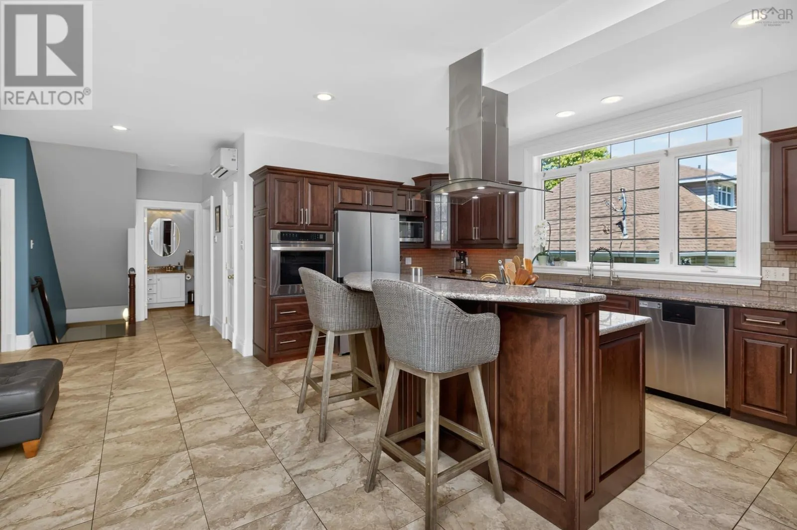 46 Smith Avenue