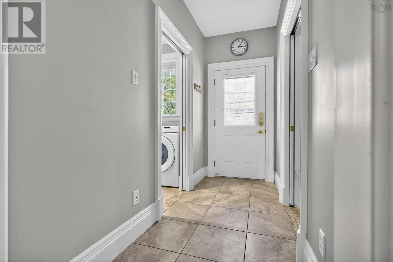 46 Smith Avenue