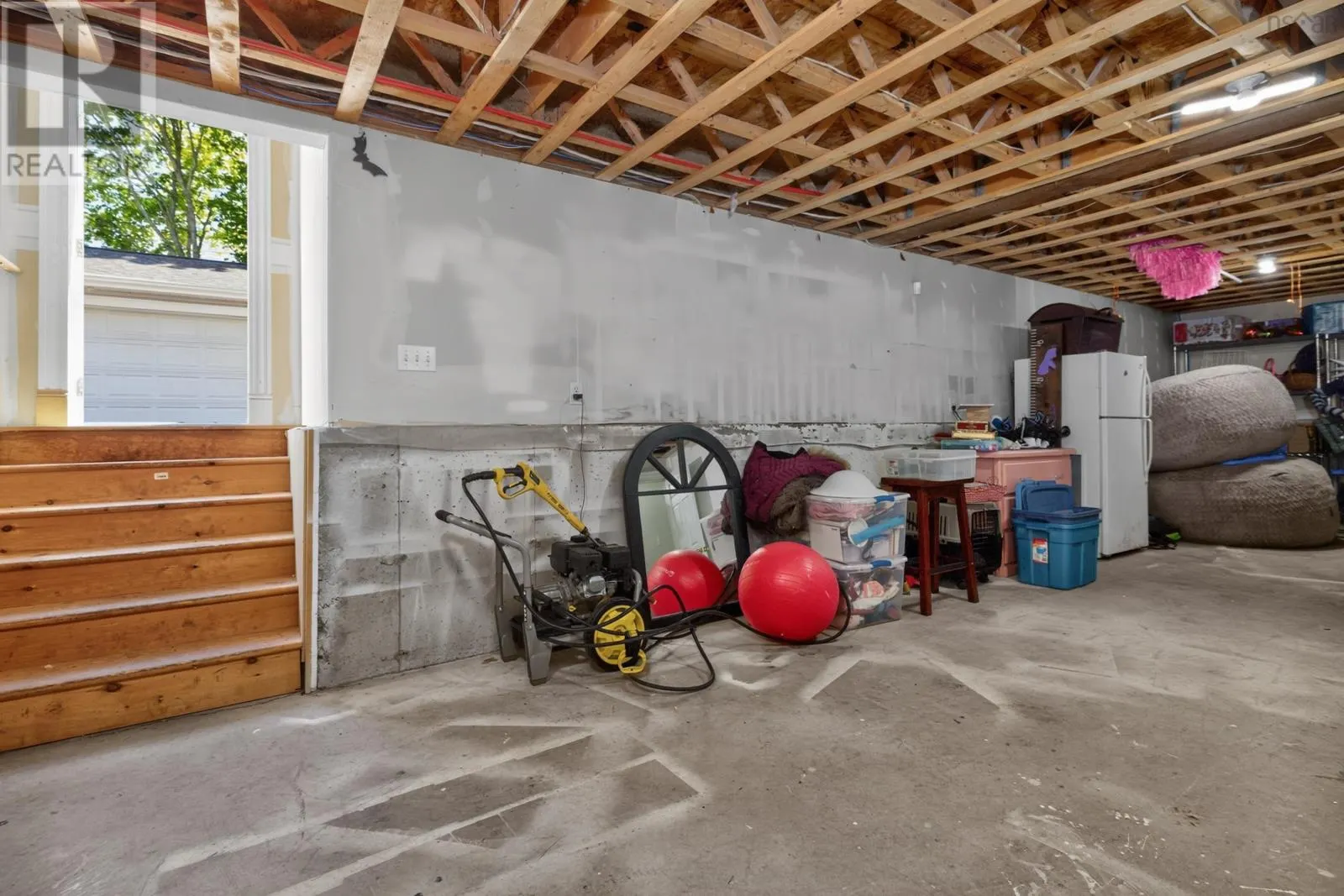 46 Smith Avenue