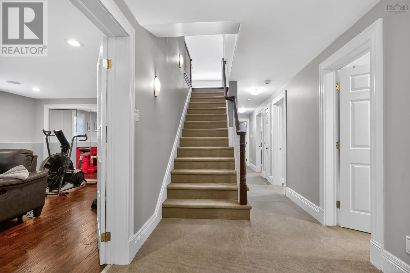 46 Smith Avenue