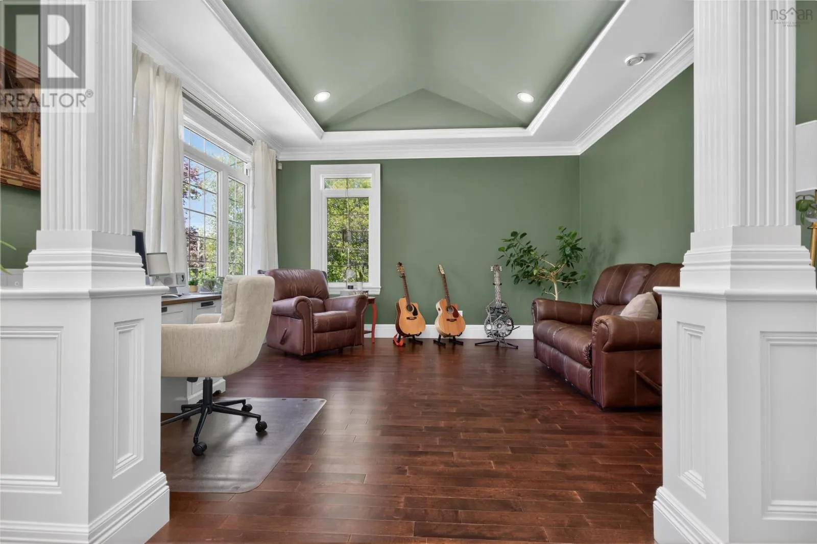 46 Smith Avenue
