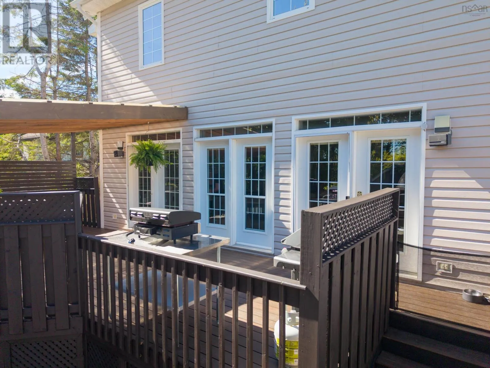 46 Smith Avenue