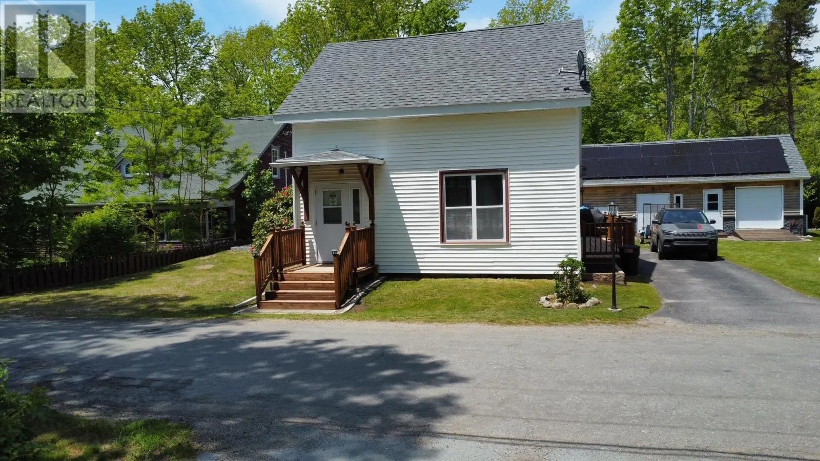 22 Forest Street