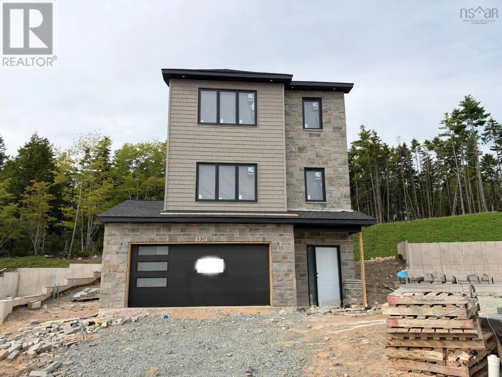 GAR27 130 Garvey Court