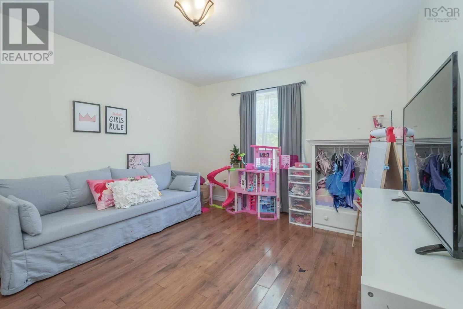 73 Strickland Avenue Avenue
