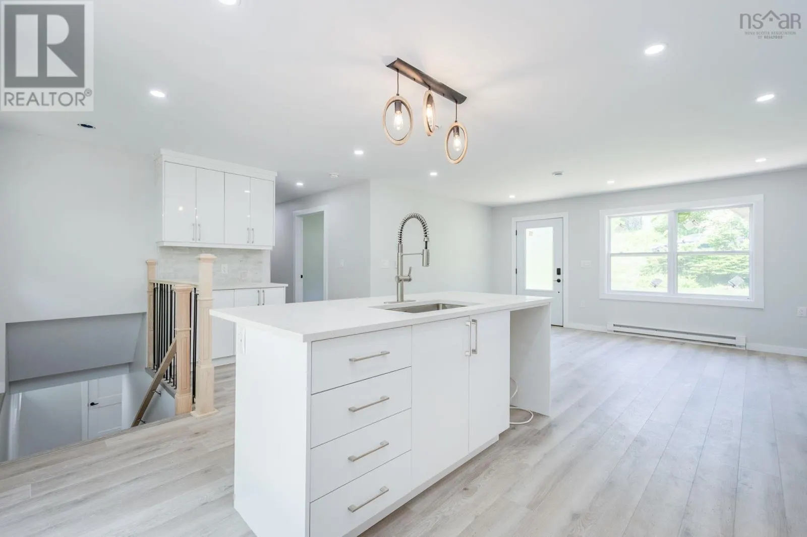 27 Meadowview Drive