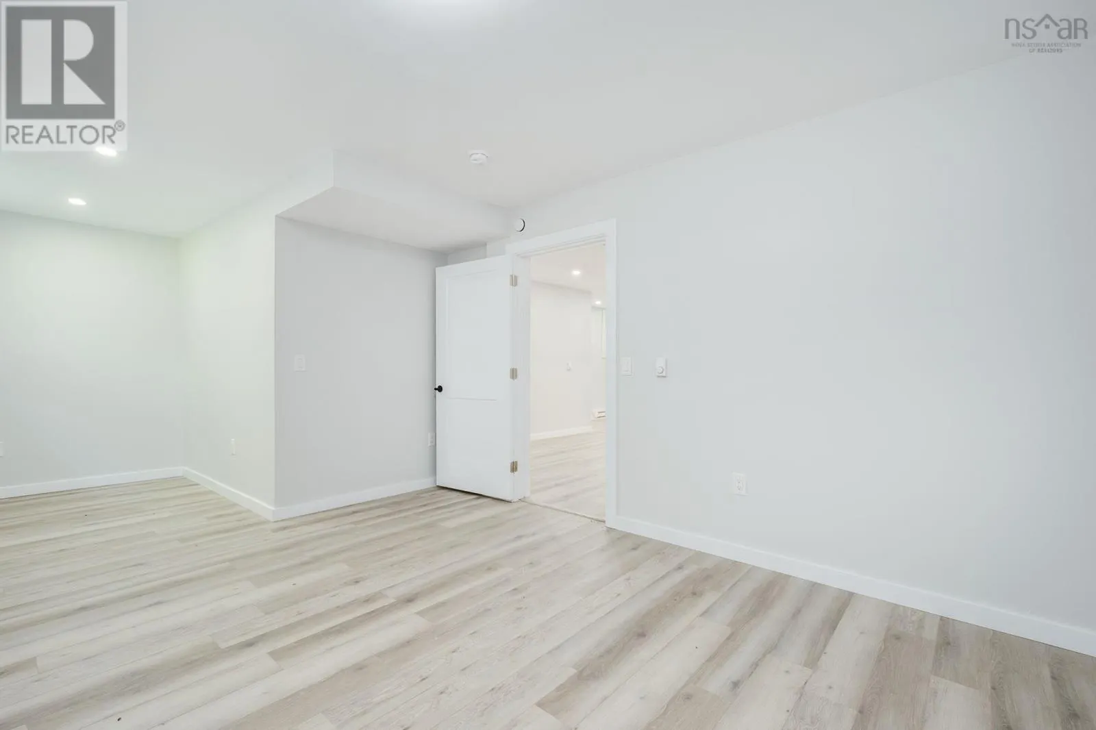 27 Meadowview Drive