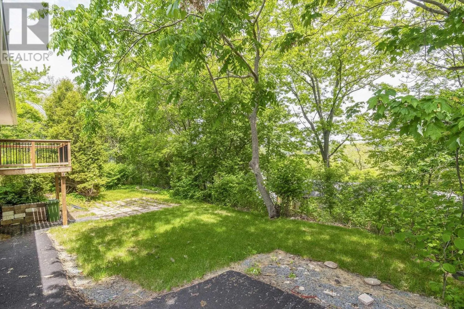 27 Meadowview Drive