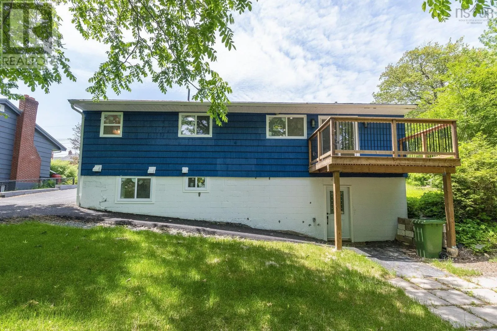 27 Meadowview Drive