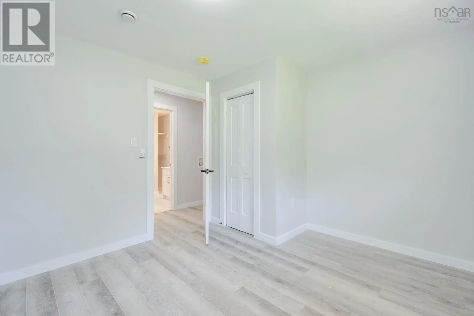 27 Meadowview Drive