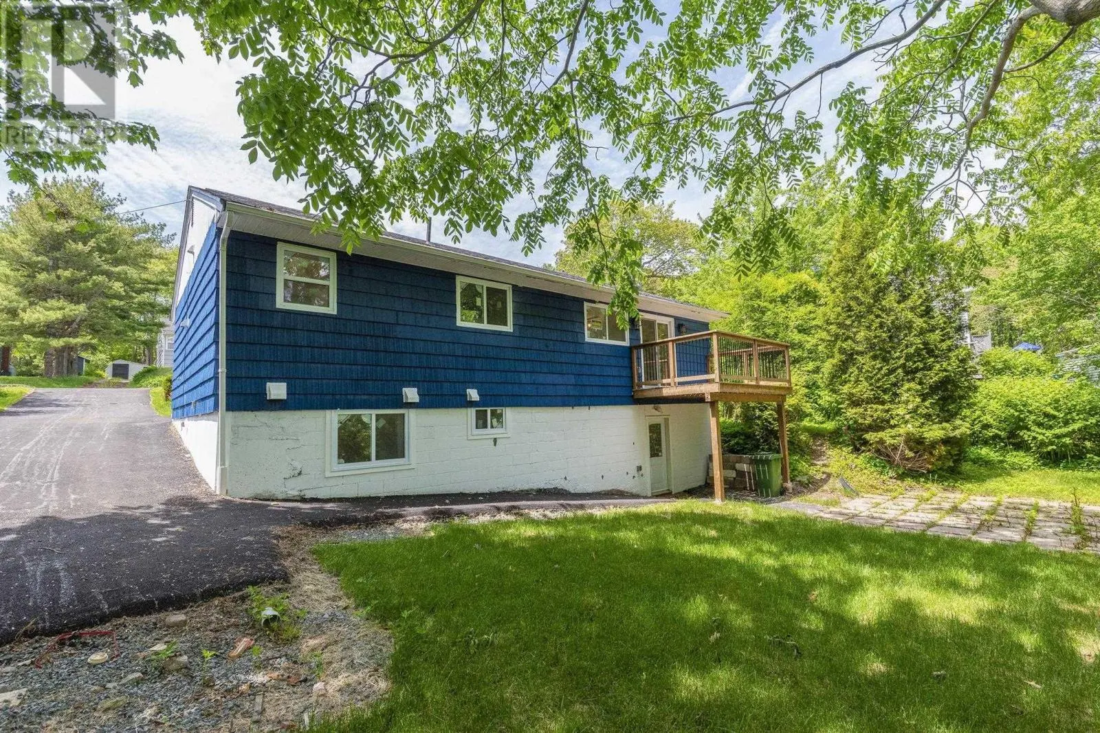 27 Meadowview Drive