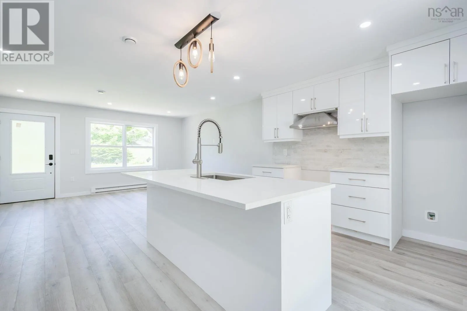 27 Meadowview Drive
