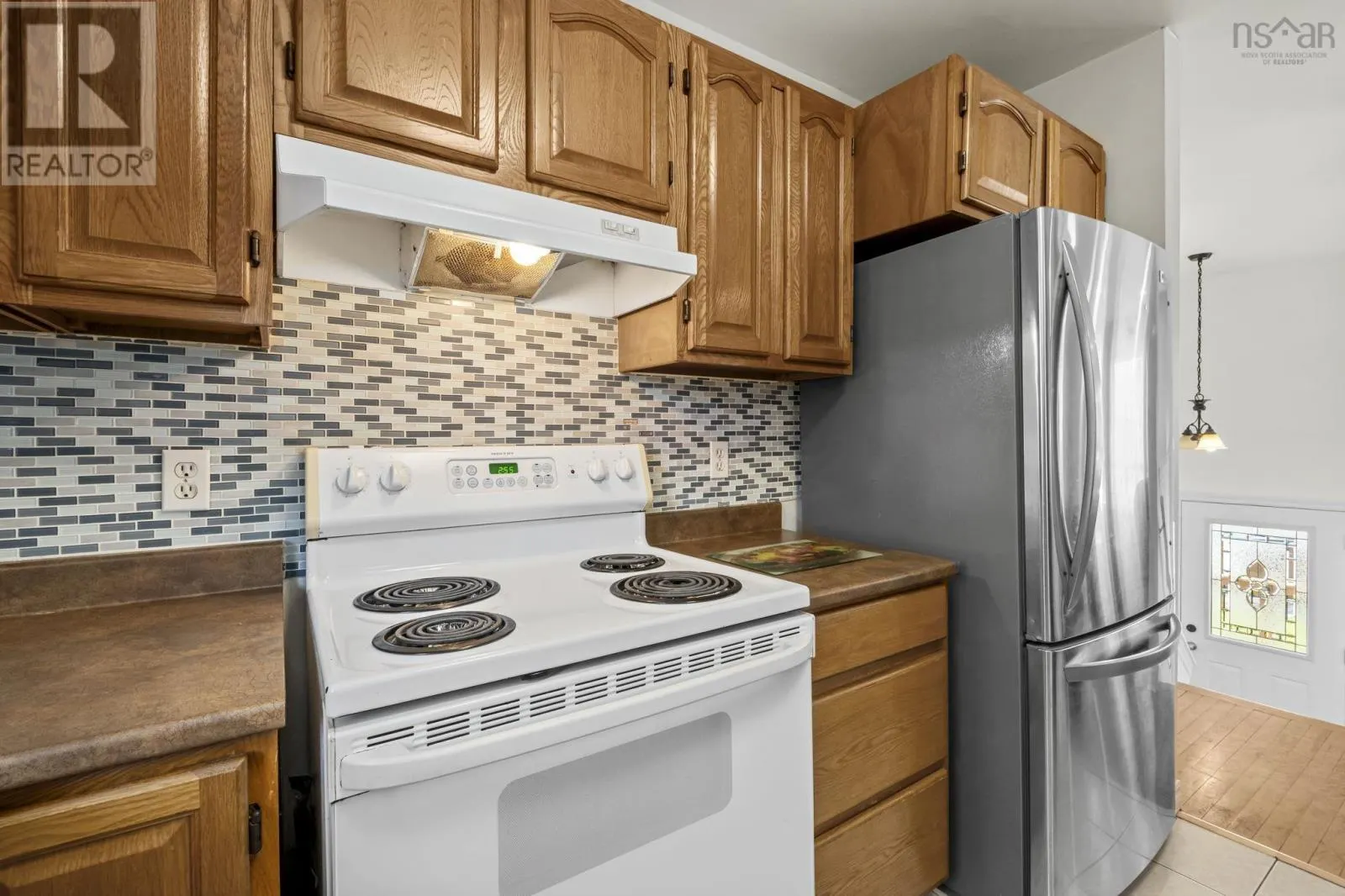 252 Melrose Cres