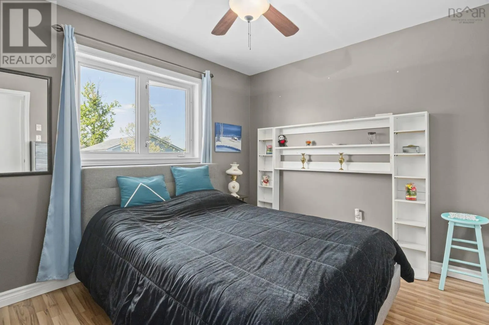 252 Melrose Cres