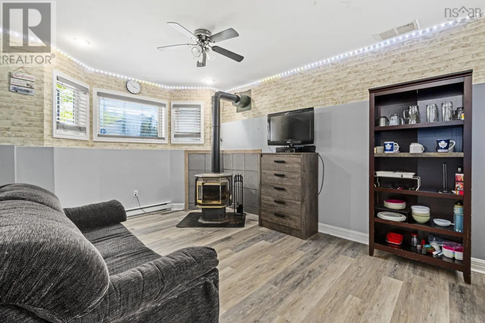 252 Melrose Cres