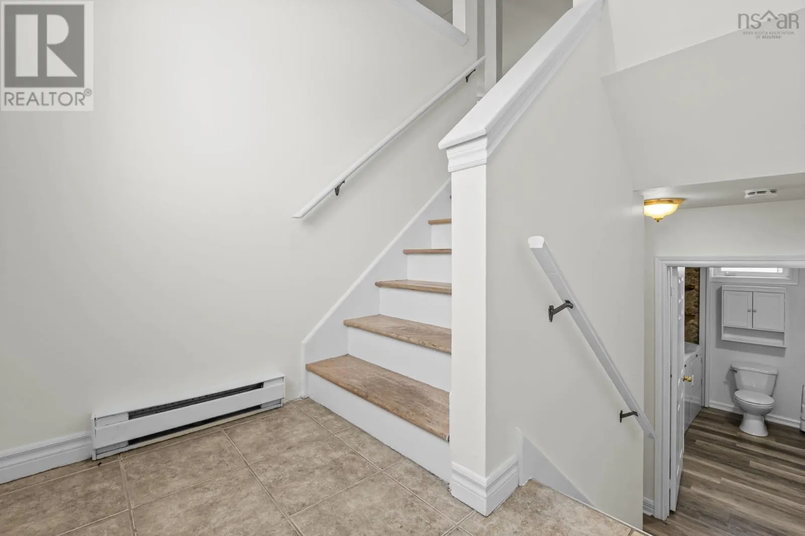 252 Melrose Cres