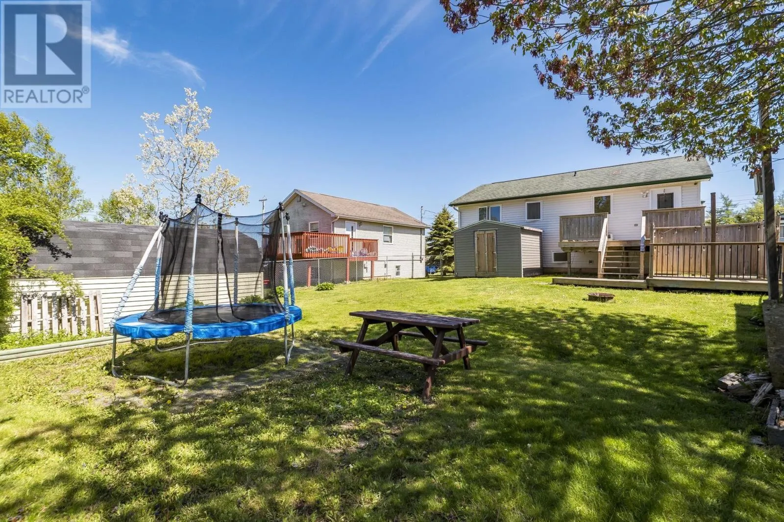 252 Melrose Cres
