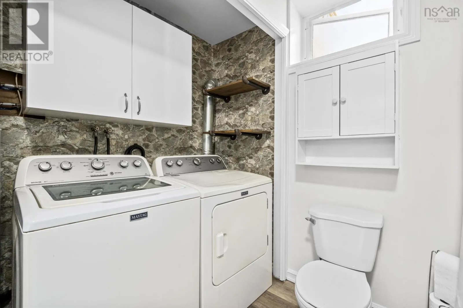252 Melrose Cres