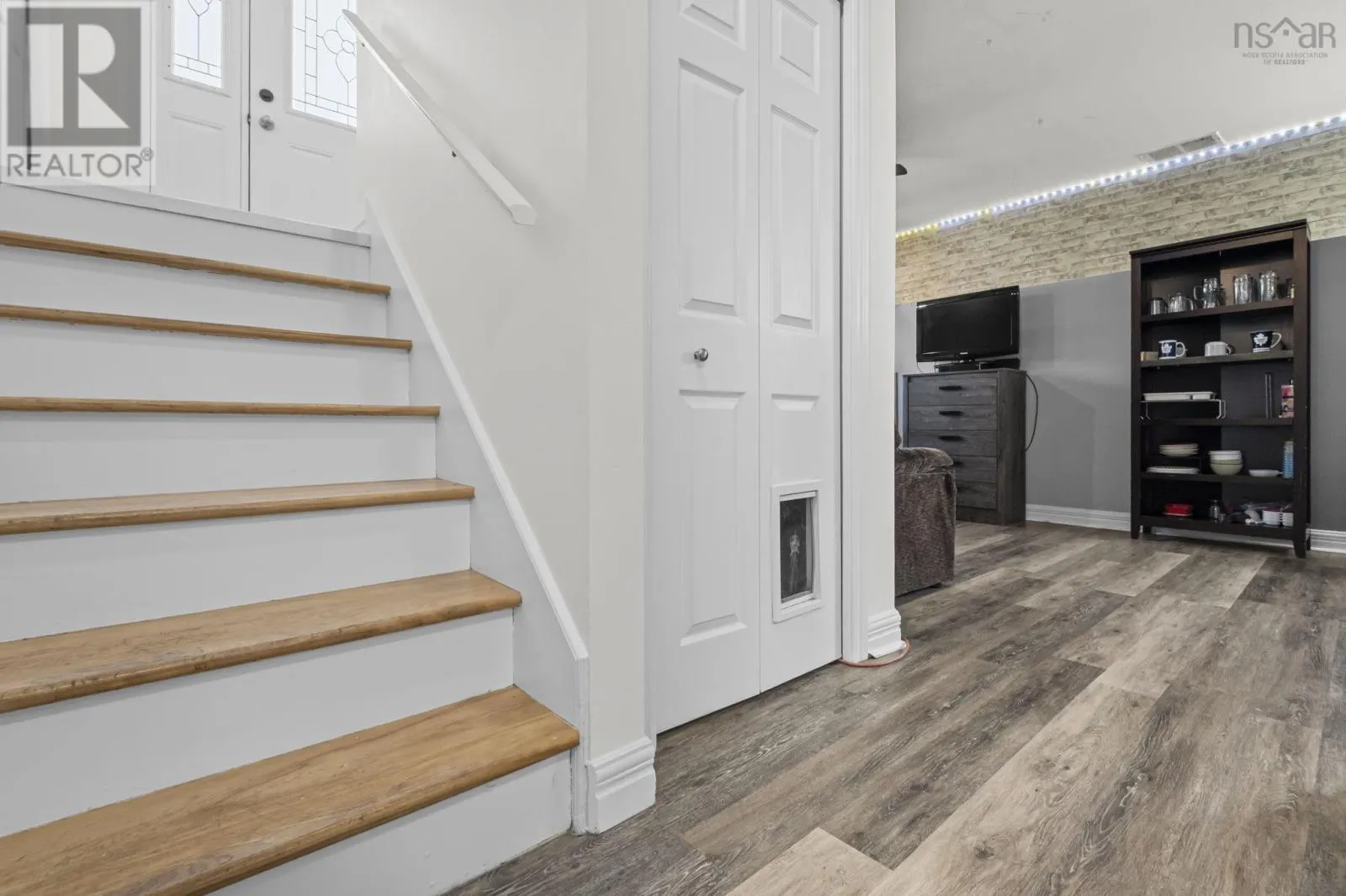 252 Melrose Cres