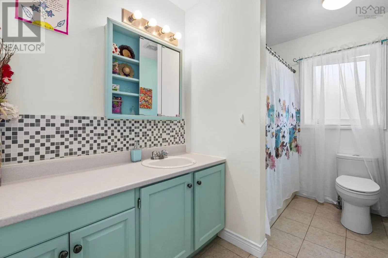 252 Melrose Cres