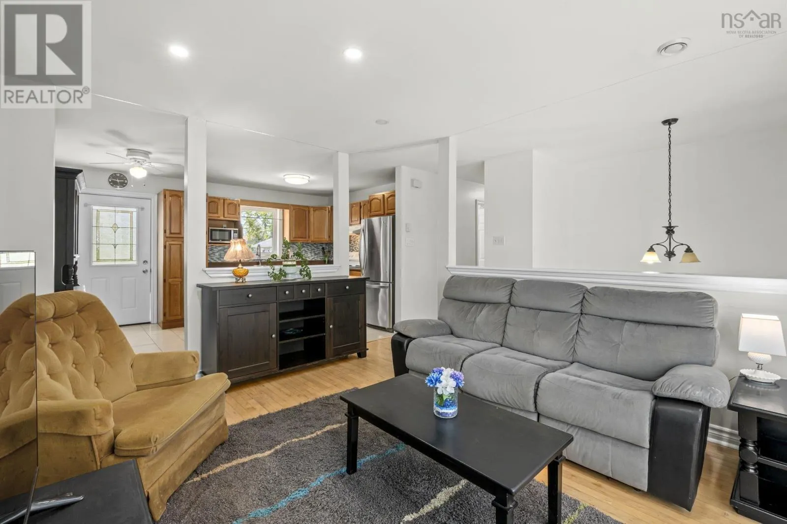 252 Melrose Cres