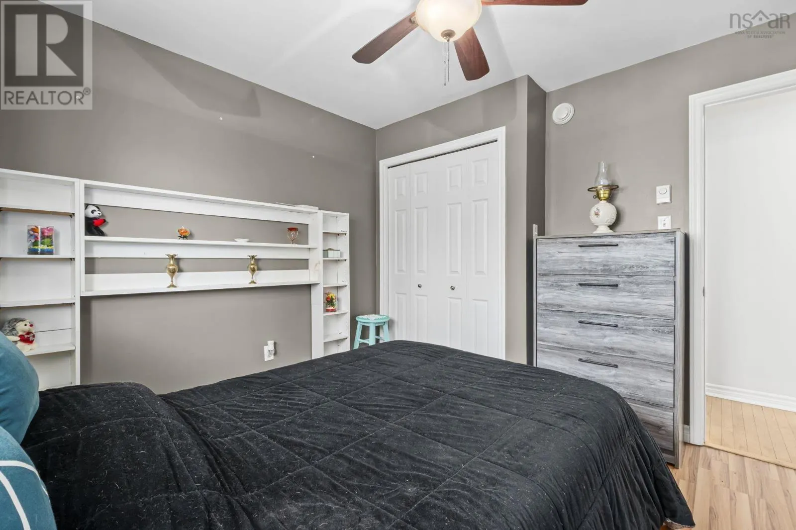 252 Melrose Cres