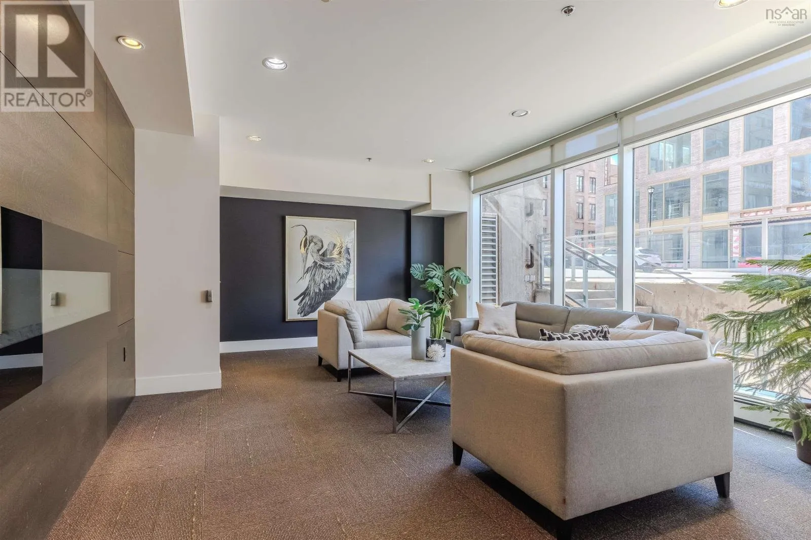 308 15 Kings Wharf Place